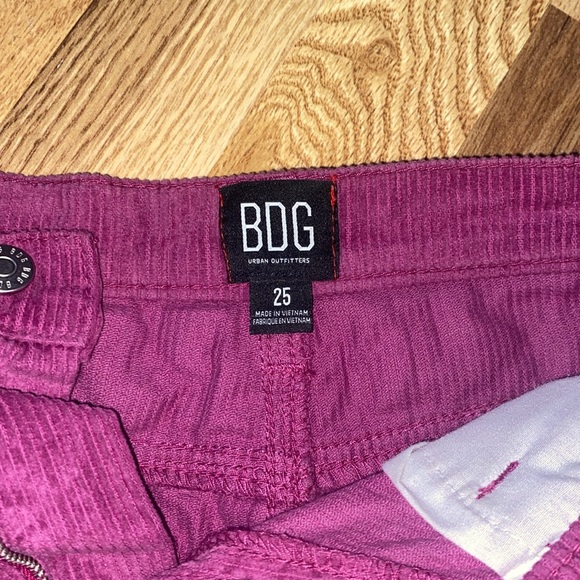 urban outfitters purple cordoroy mid waist shorts - Picture 2 of 3